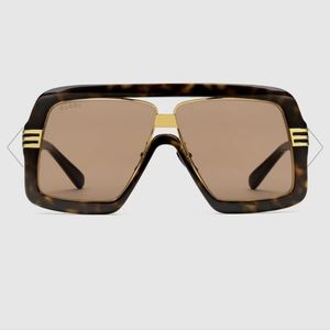 Gucci square frame sunglasses like new